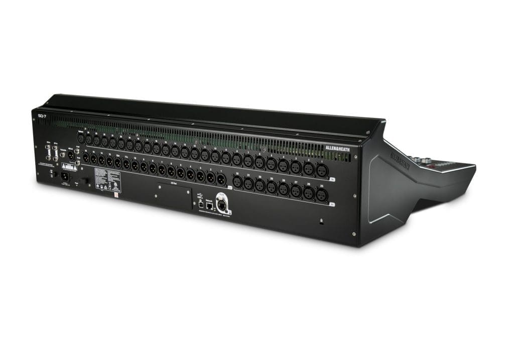 SQ-7-Rear-3Quarter-Right-01-scaled